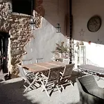 ベッド・アンド・ブレックファスト La Maison De La Fontaine Villeneuve-Minervois