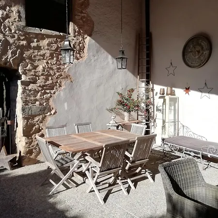 Alojamento de Acomodação e Pequeno-almoço La Maison De La Fontaine Villeneuve-Minervois