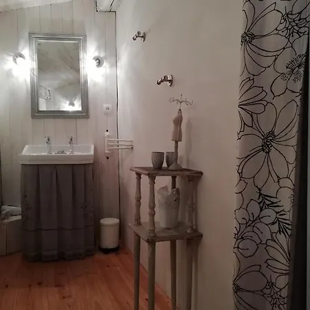 Alojamento de Acomodação e Pequeno-almoço La Maison De La Fontaine Villeneuve-Minervois