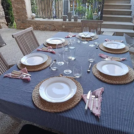 La Maison De La Fontaine * Villeneuve-Minervois