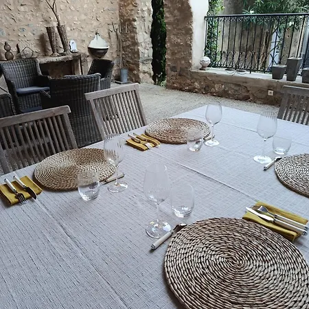 Alojamento de Acomodação e Pequeno-almoço La Maison De La Fontaine