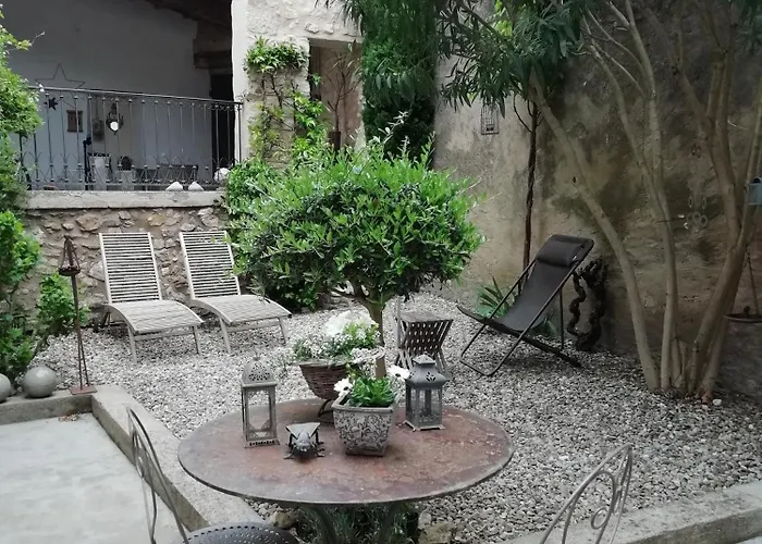 La Maison De La Fontaine Bed & Breakfast Villeneuve-Minervois